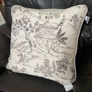 NWT TAHARI HOME Pillow Toile Gray Silver White 18” Square Canvas Velvet Soft
